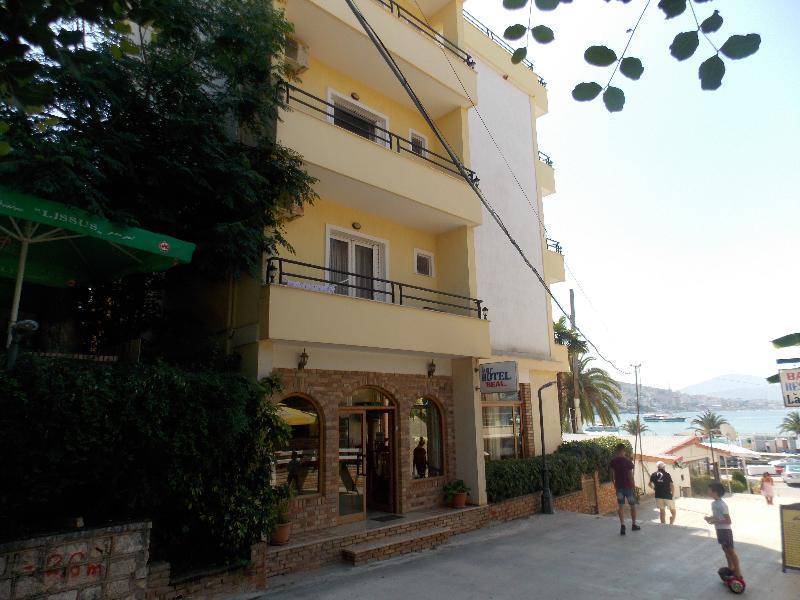 Hotel Real Sarandë Exterior foto